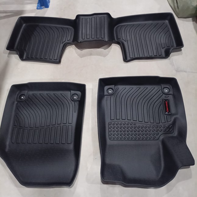 TAPETE RIGIDO JEEP CHEROKEE 2011