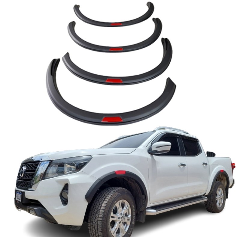 MOLDURA GUARDABARRO NP300