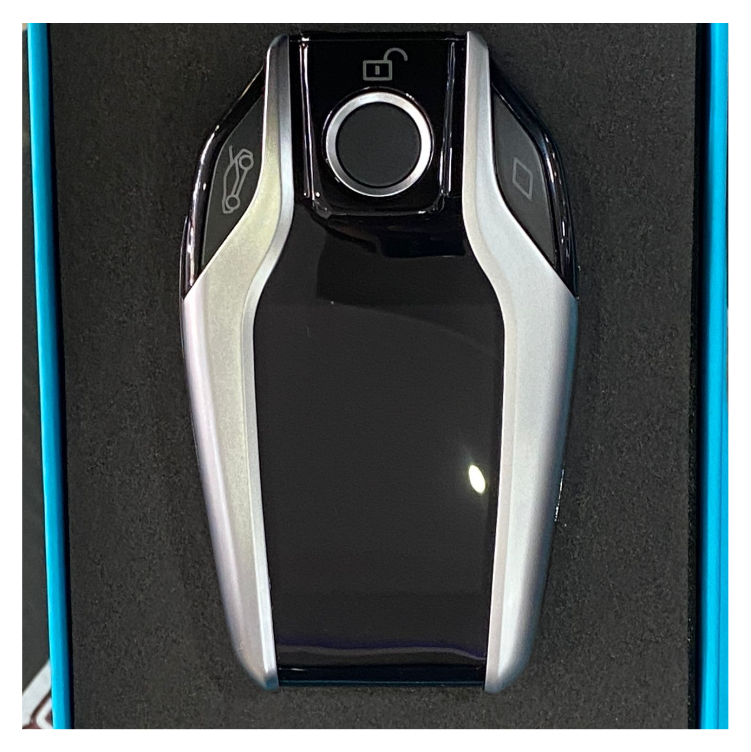 SMART LCD CAR KEY PLATA