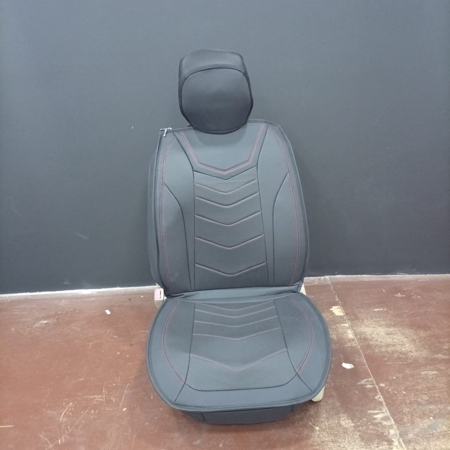 CUBRE ASIENTO Black Red Luxury 2pcs