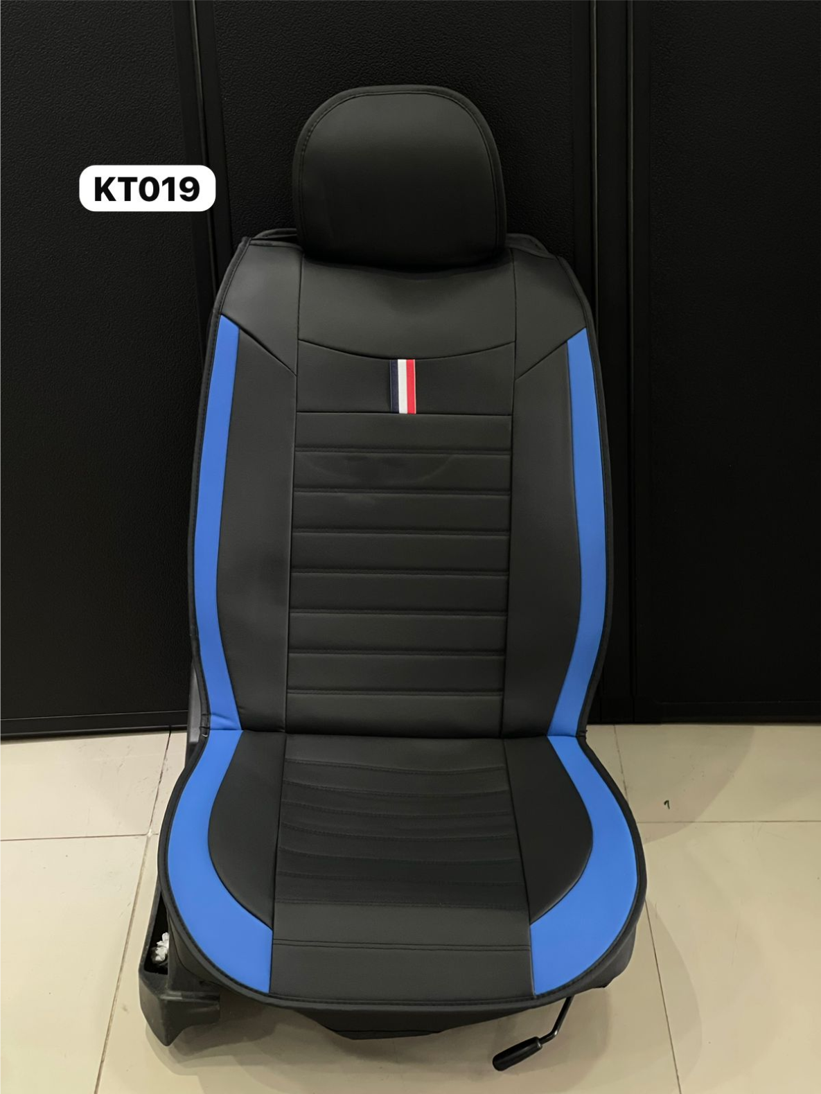 CUBRE ASIENTO FRANCIELY BLACK/BLUE LINE