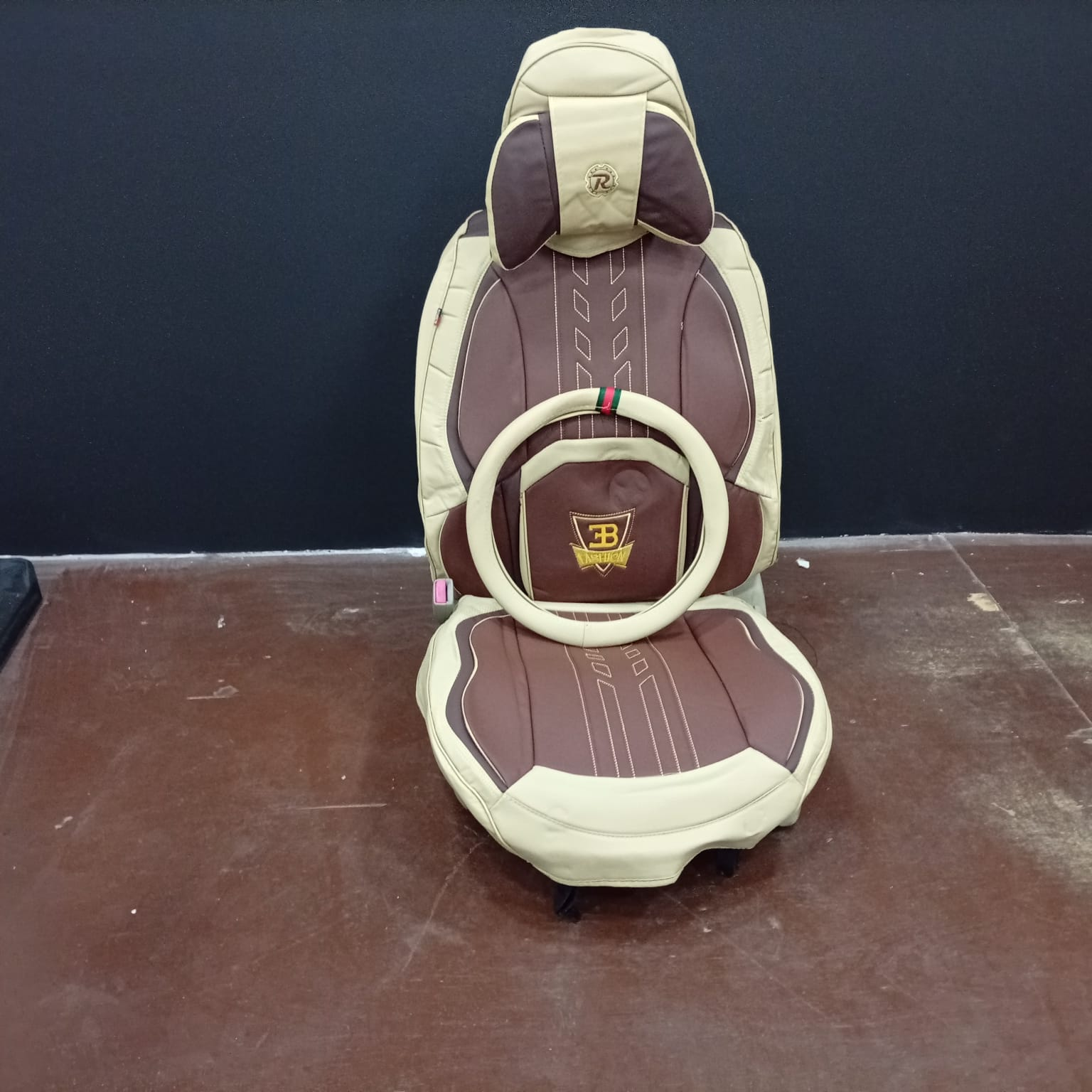 CUBRE ASIENTO beige/coffee