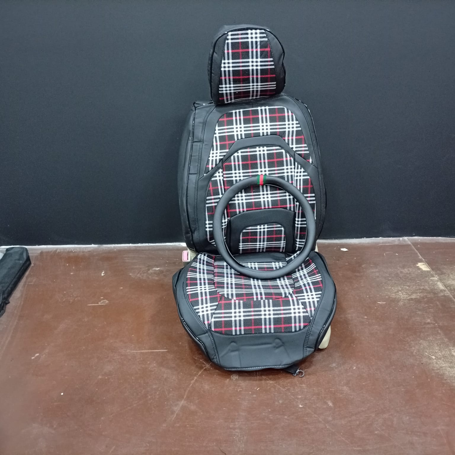 CUBRE ASIENTO black