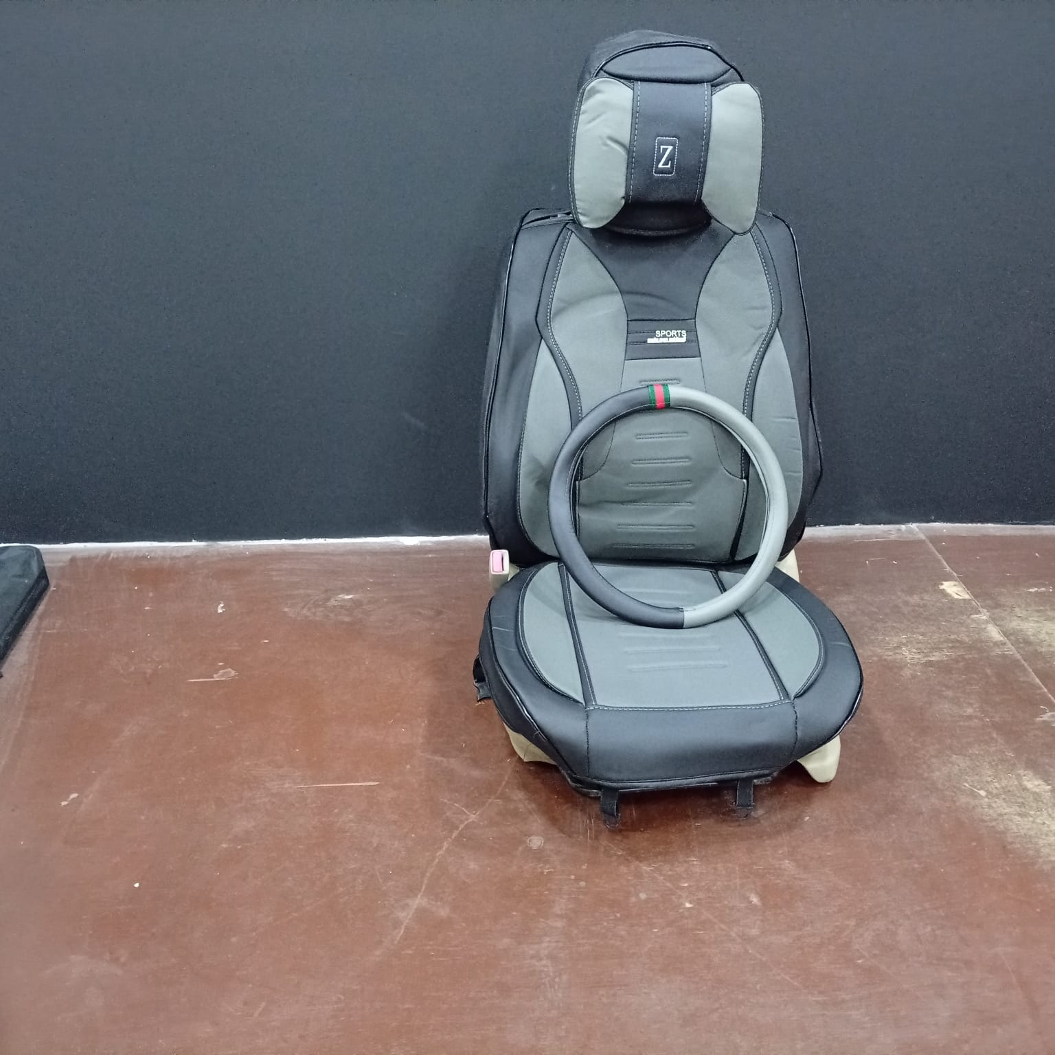 CUBRE ASIENTO grey/black
