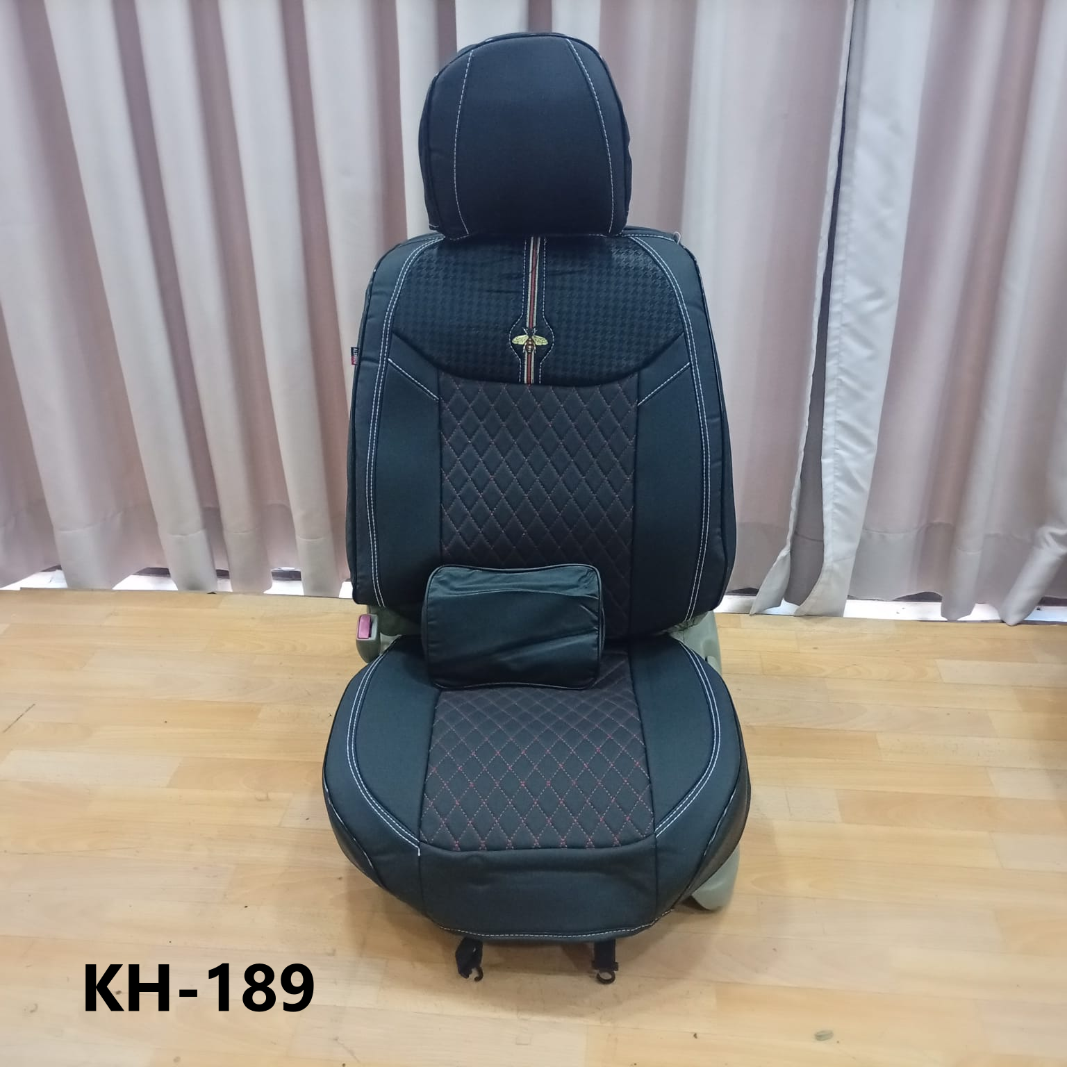 CUBRE ASIENTO black red