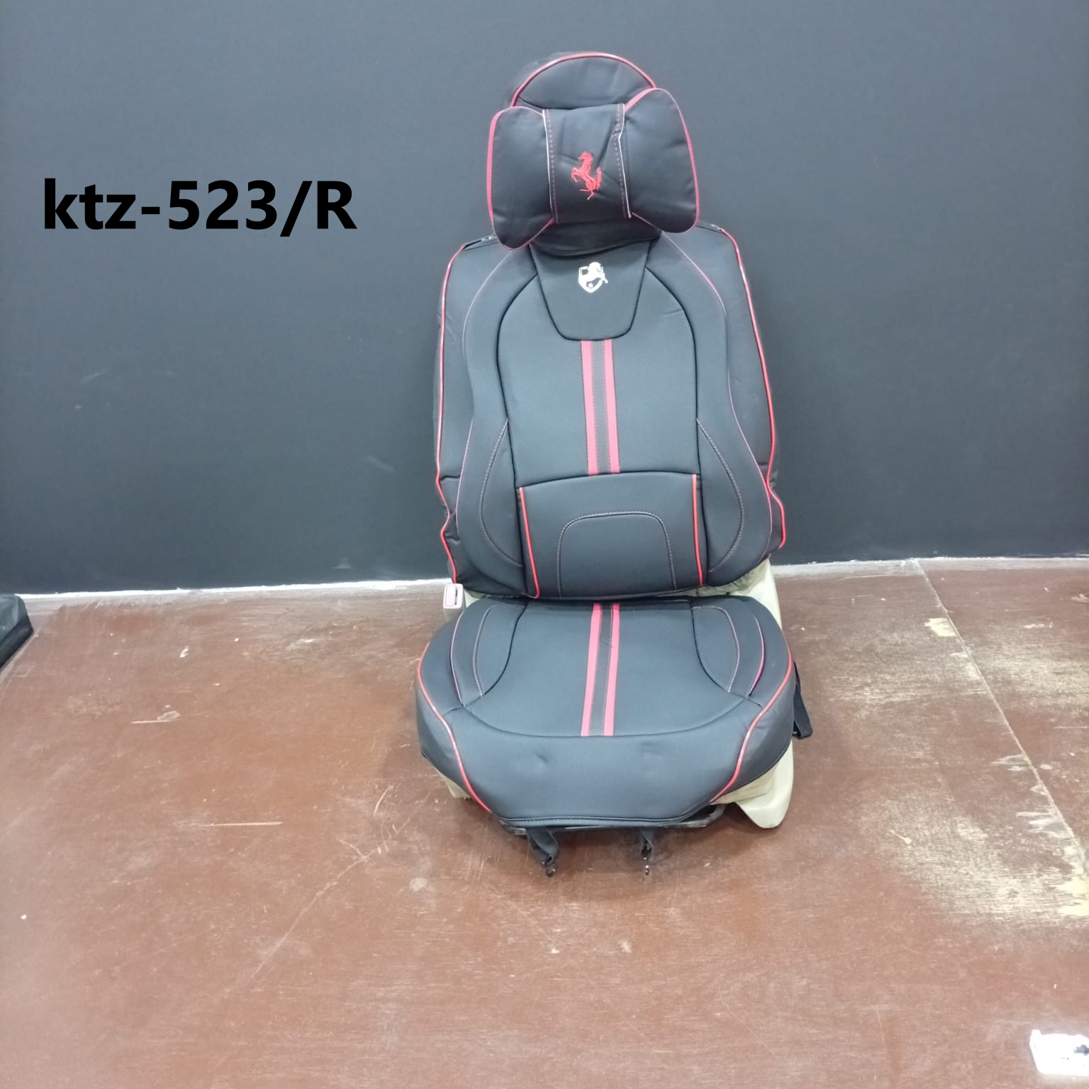 CUBRE ASIENTO black red line
